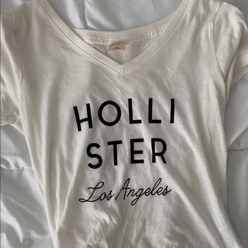 Hollister V neck